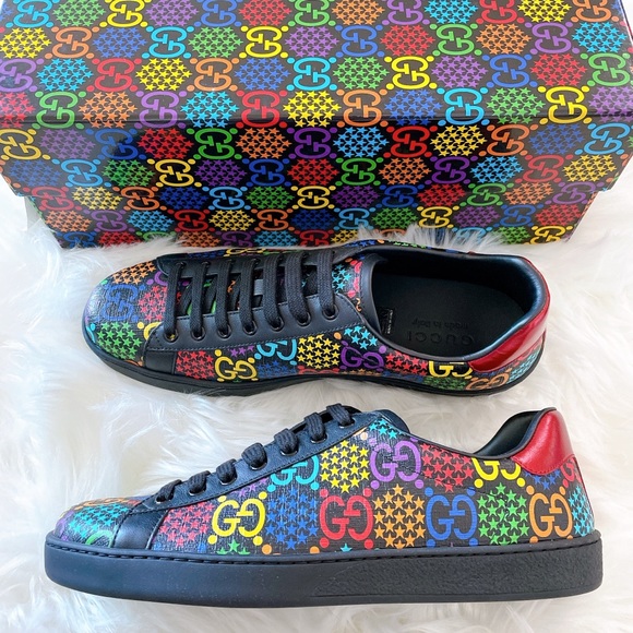 Gucci men’s supreme GG sneakers